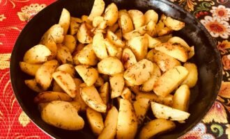 картошка по-селянски в духовке